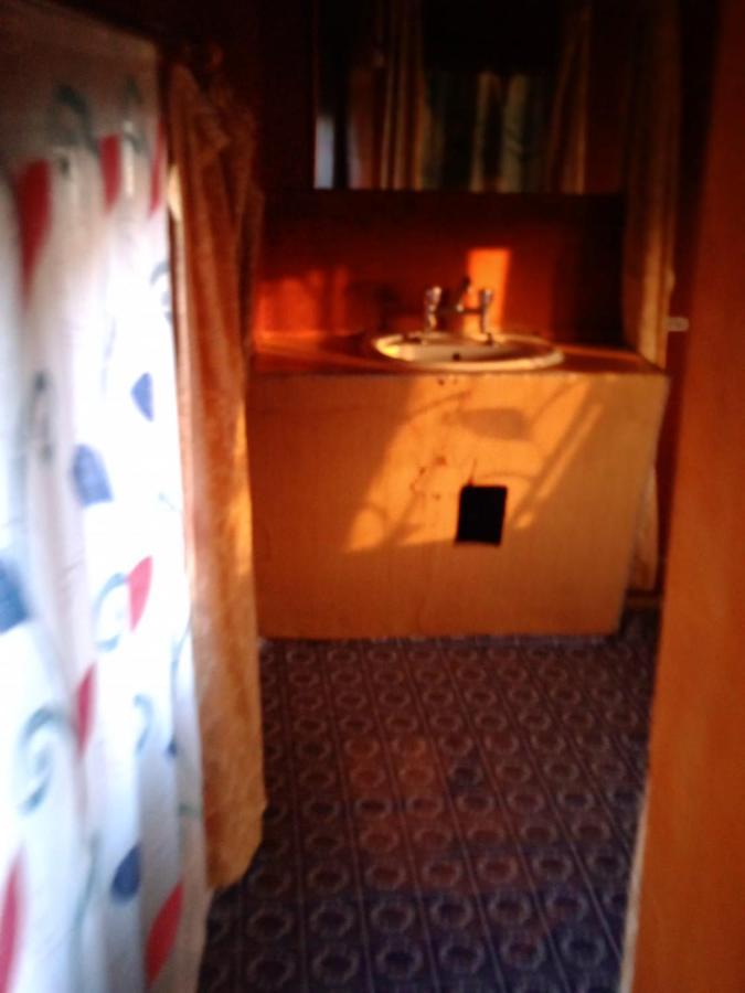 Houseboat Young Wild Rose Srīnagar 외부 사진