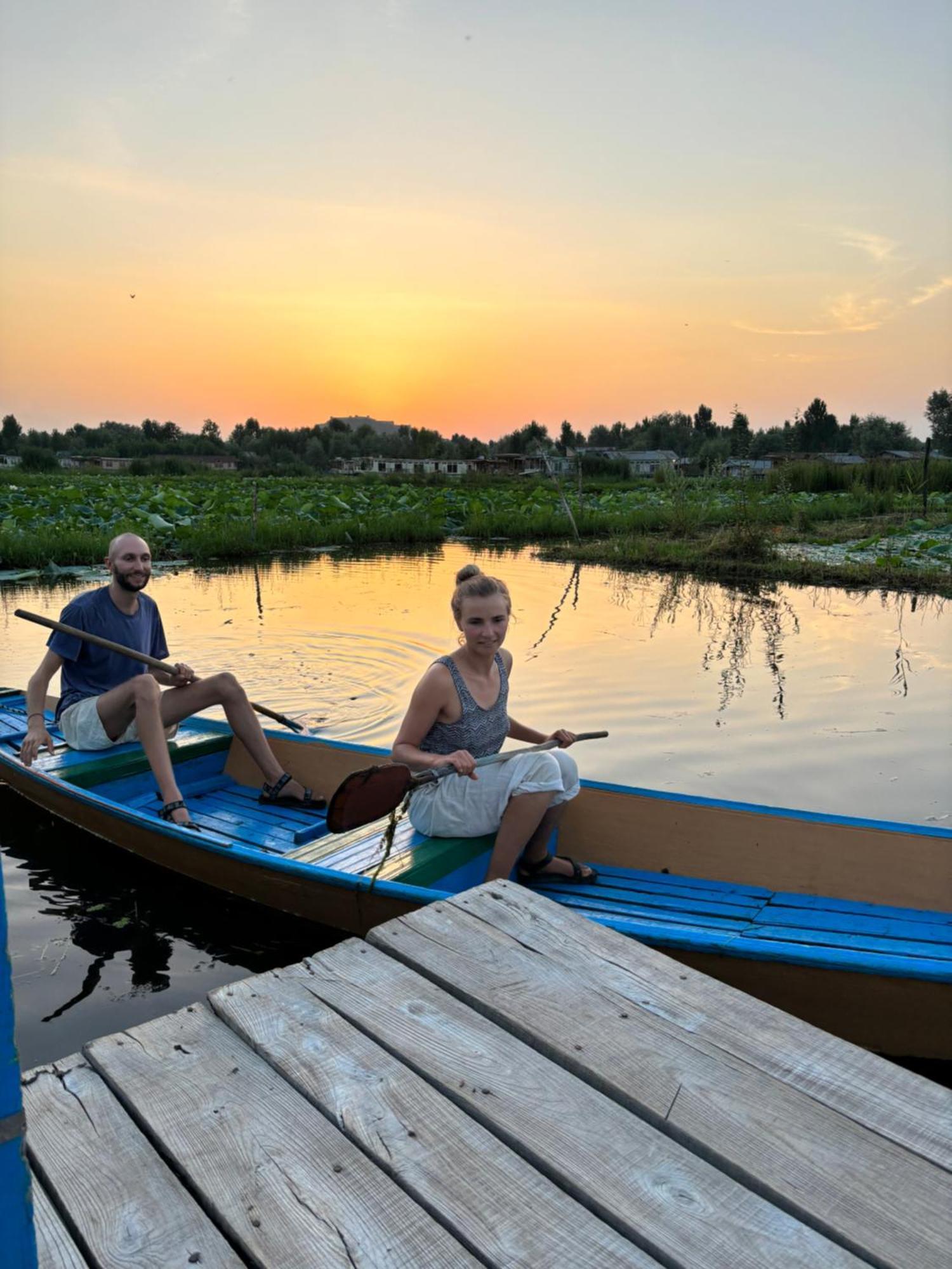Houseboat Young Wild Rose Srīnagar 외부 사진